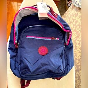 Kipling Seoul med backpack NWT navy